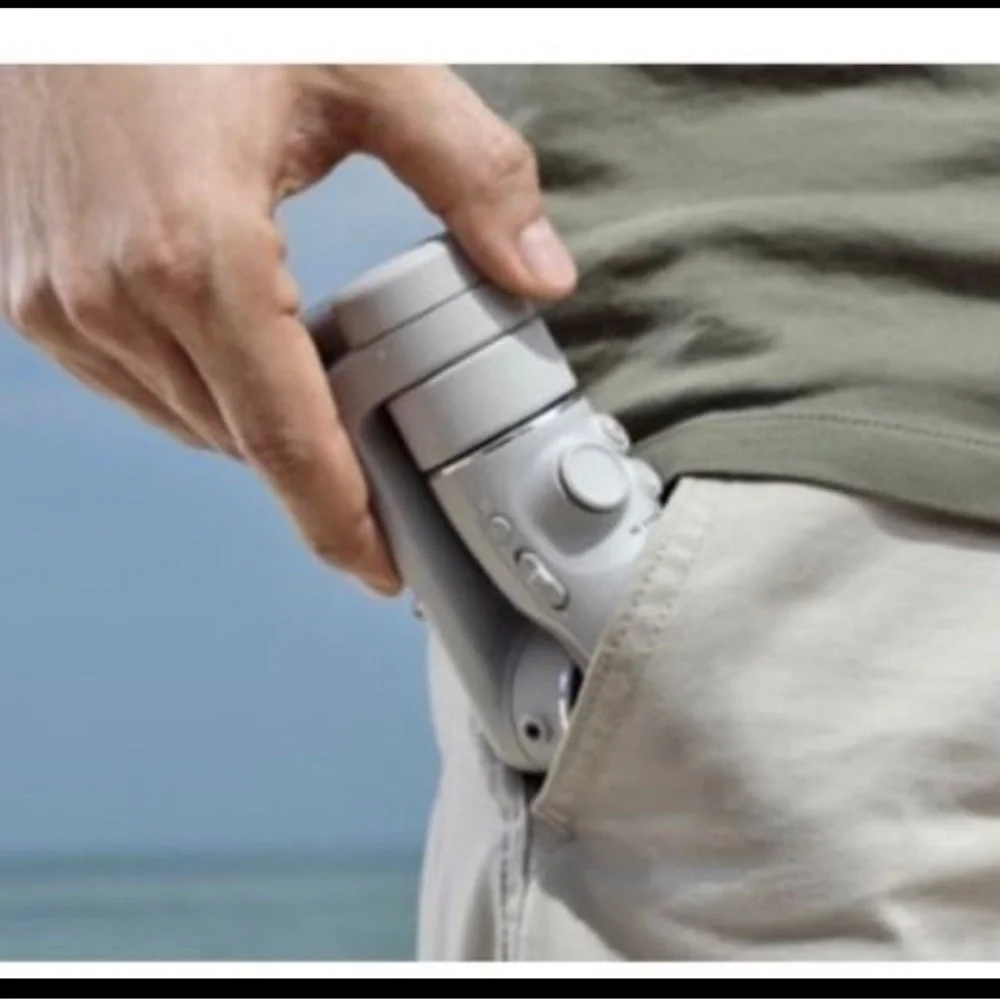 DJI OM 5 smartphone stabilizer